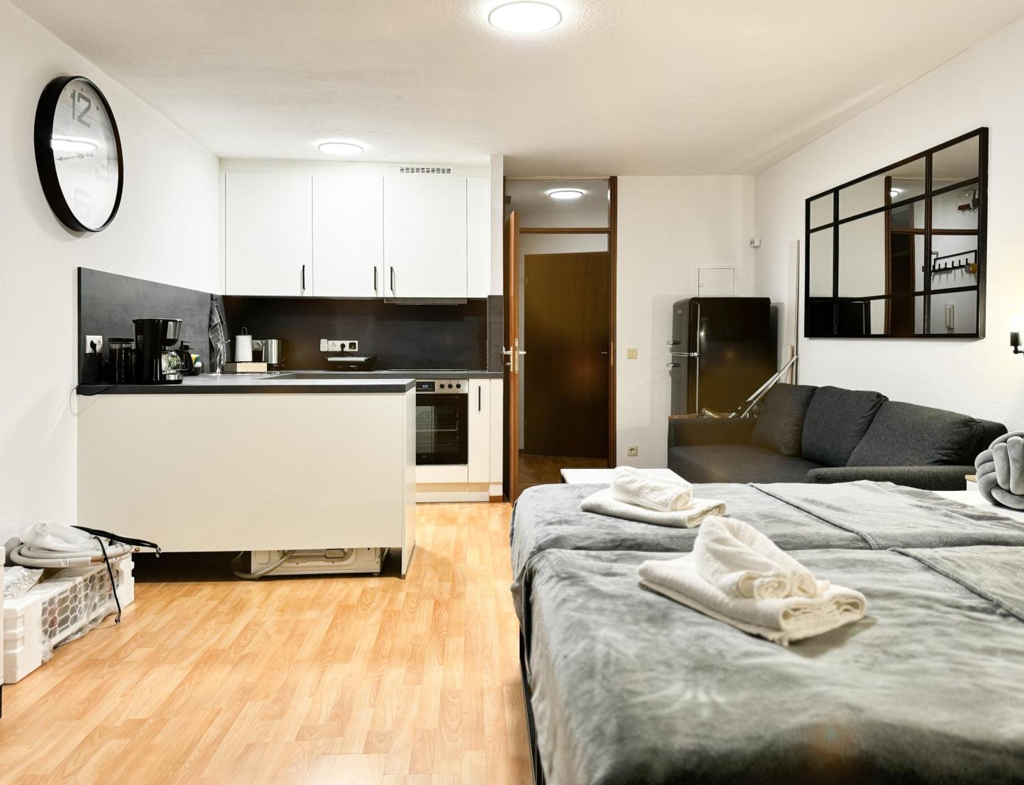 Modern Living In Karlsruhe - Frieden Apartments Exteriör bild